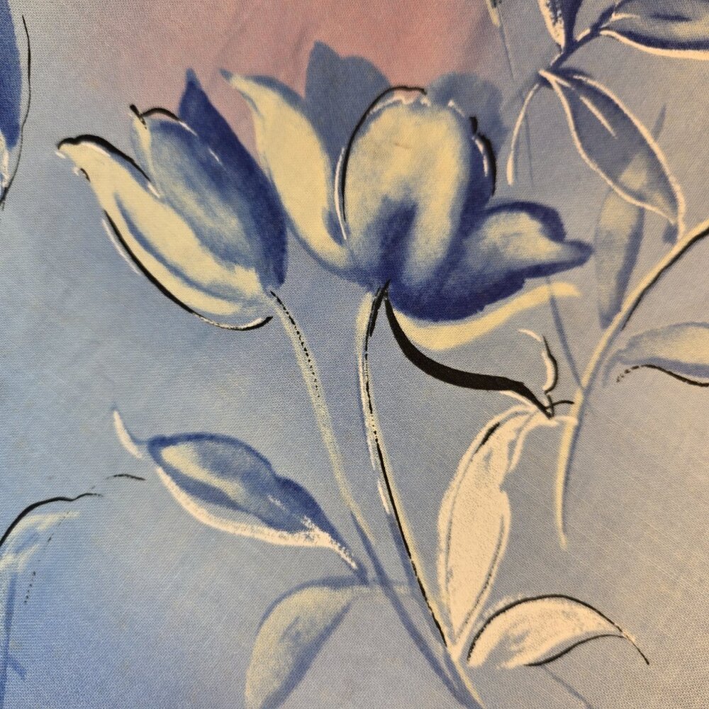 Large Blue Tulips Cotton Quilting Fabric Jo-Ann Fabrics 36 x 44 inches wide - Picture 8 of 13